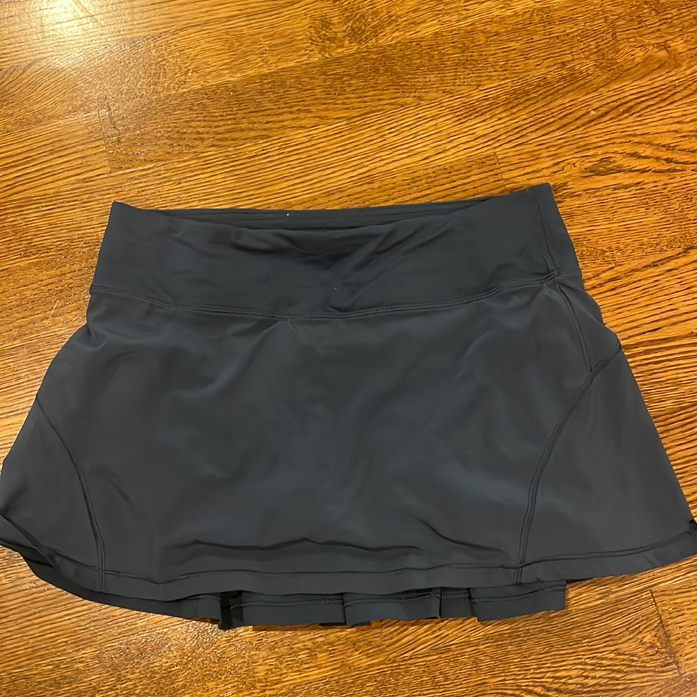 Green lululemon tennis skirt